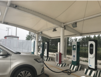客服回應(yīng)新能源汽車假期充電難：加快布局 暫時沒有更好的辦法