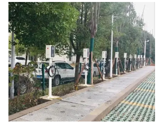 湖北省荊州市城區(qū)首個(gè)居民小區(qū)充電樁投運(yùn)