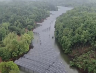 醴陵鴨塘 光伏發電水上漂 第一年可發電6500萬千瓦時