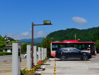 張家界黃龍洞景區電動車自助充電站建成投用