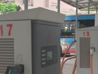 懷化市城區(qū)10個(gè)公交充電站向市民提供充電服務(wù)