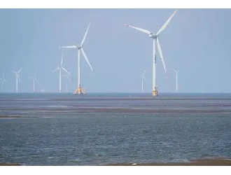 江蘇省啟東市潤邦海洋一個月發運2.5萬余噸風電單樁