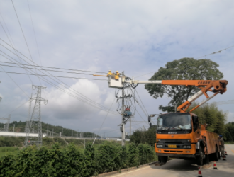 福建寧化：帶電作業(yè)“帶”來用戶滿意